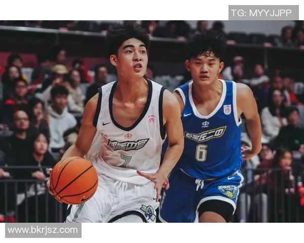 沈梓捷：从新星崛起到篮球赛场的闪耀之路与未来展望